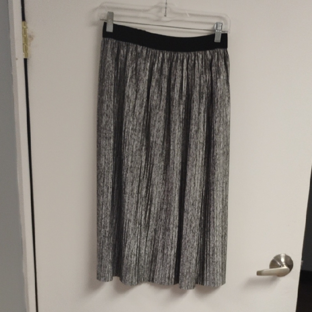 Joe B Black and Gray Midi Skirt